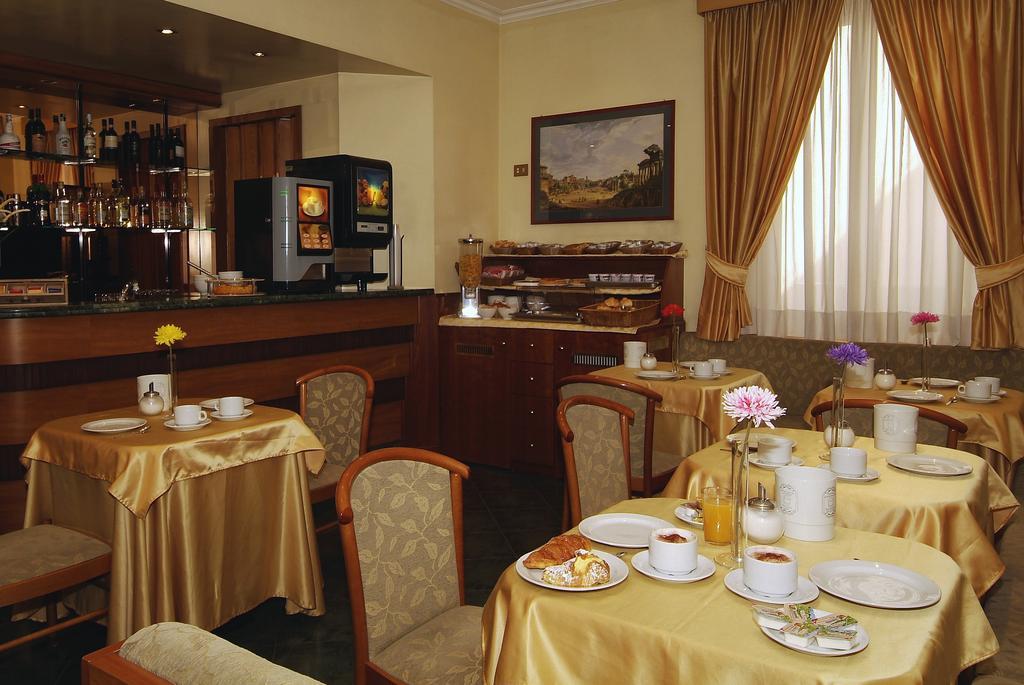 רומא Hotel Argentina מראה חיצוני תמונה